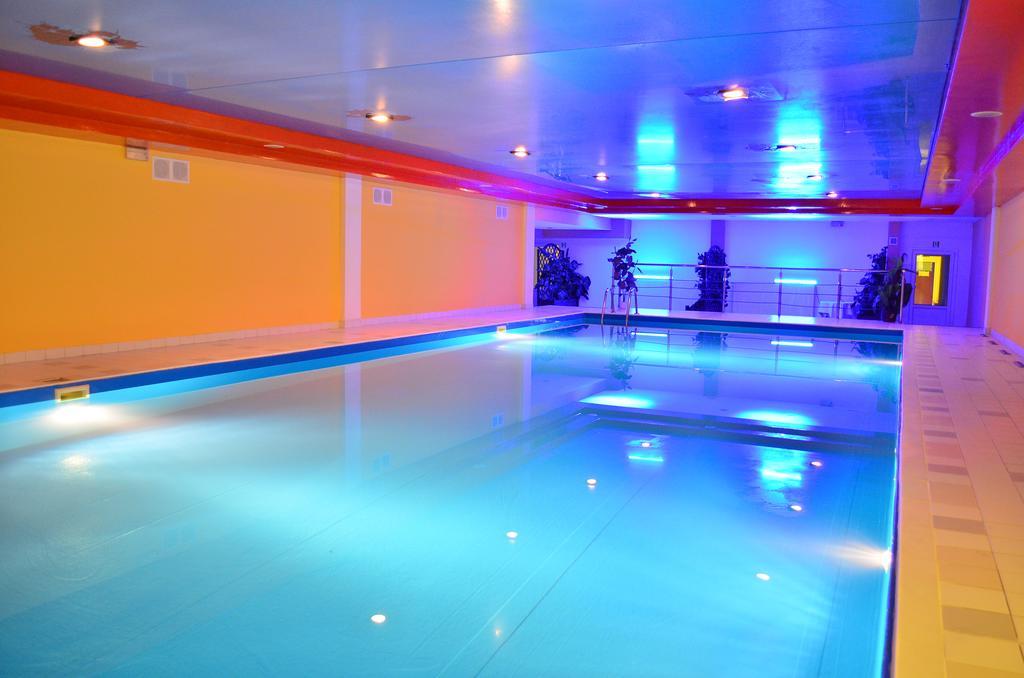 Hotel Mikorzyn Ślesin Εξωτερικό φωτογραφία