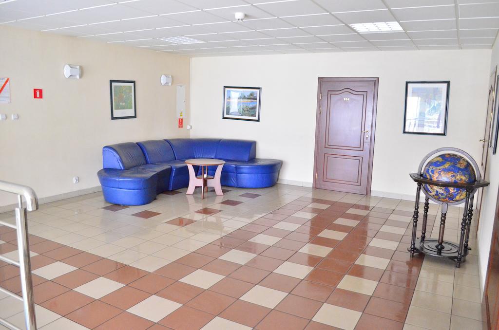Hotel Mikorzyn Ślesin Εξωτερικό φωτογραφία